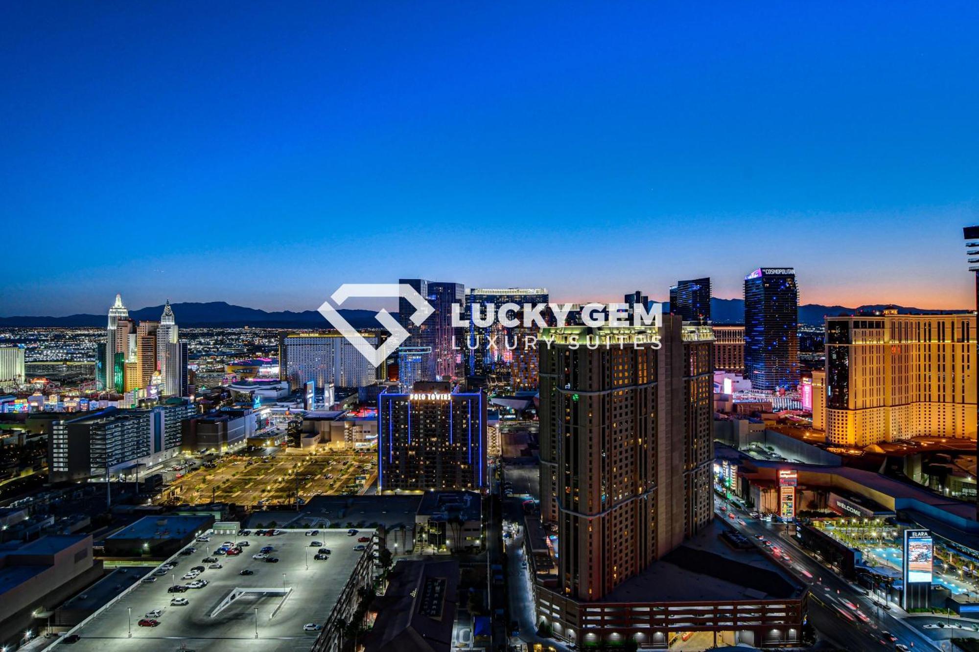 Lucky Gem Penthouse & Luxury Suites At Signature Resort, Balcony Strip View 3505 Las Vegas Bagian luar foto